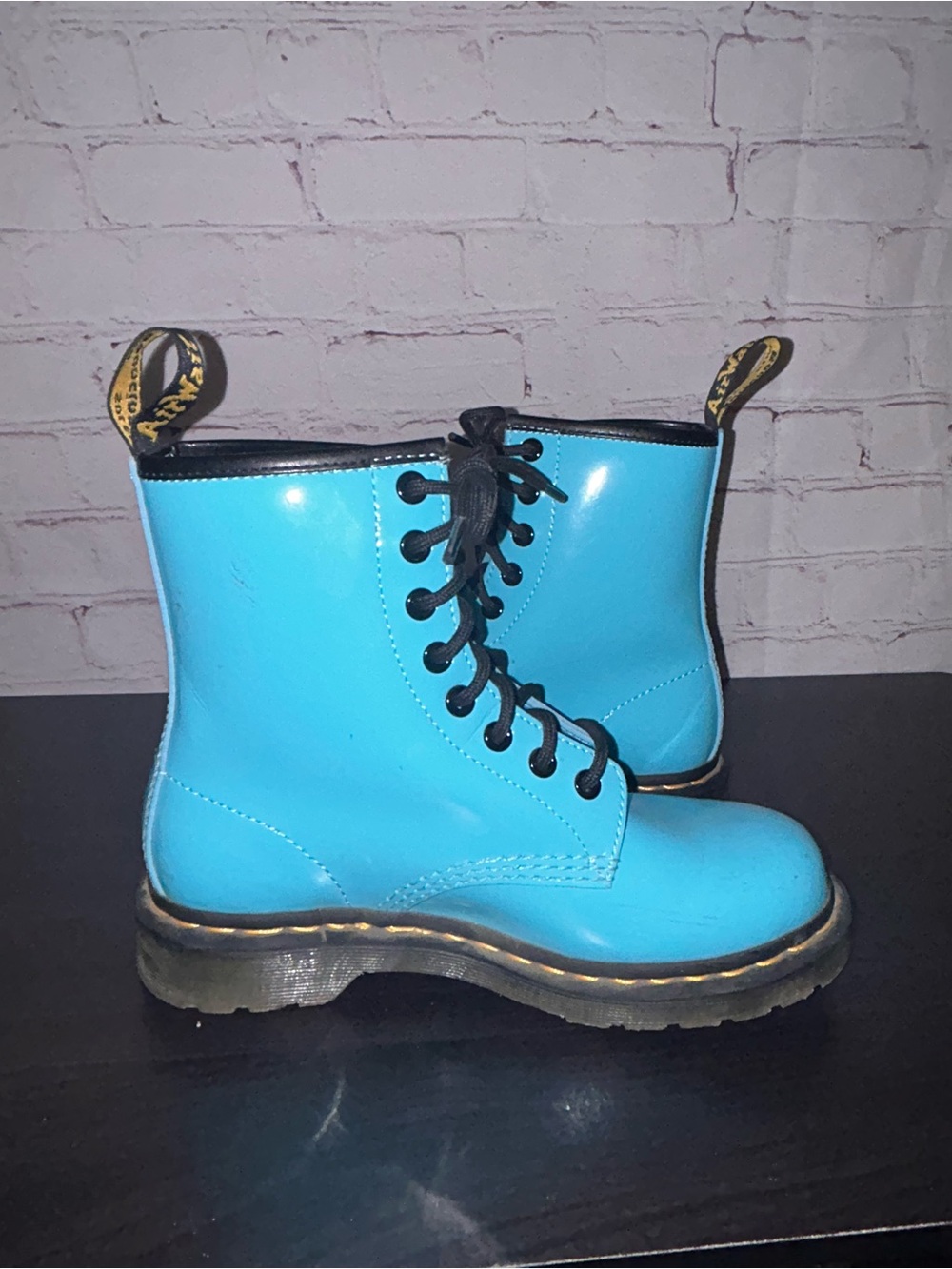 Dr. Martens 1460 PATENT LEATHER LACE UP BOOTS women’s size 6 - Picture 2 of 12